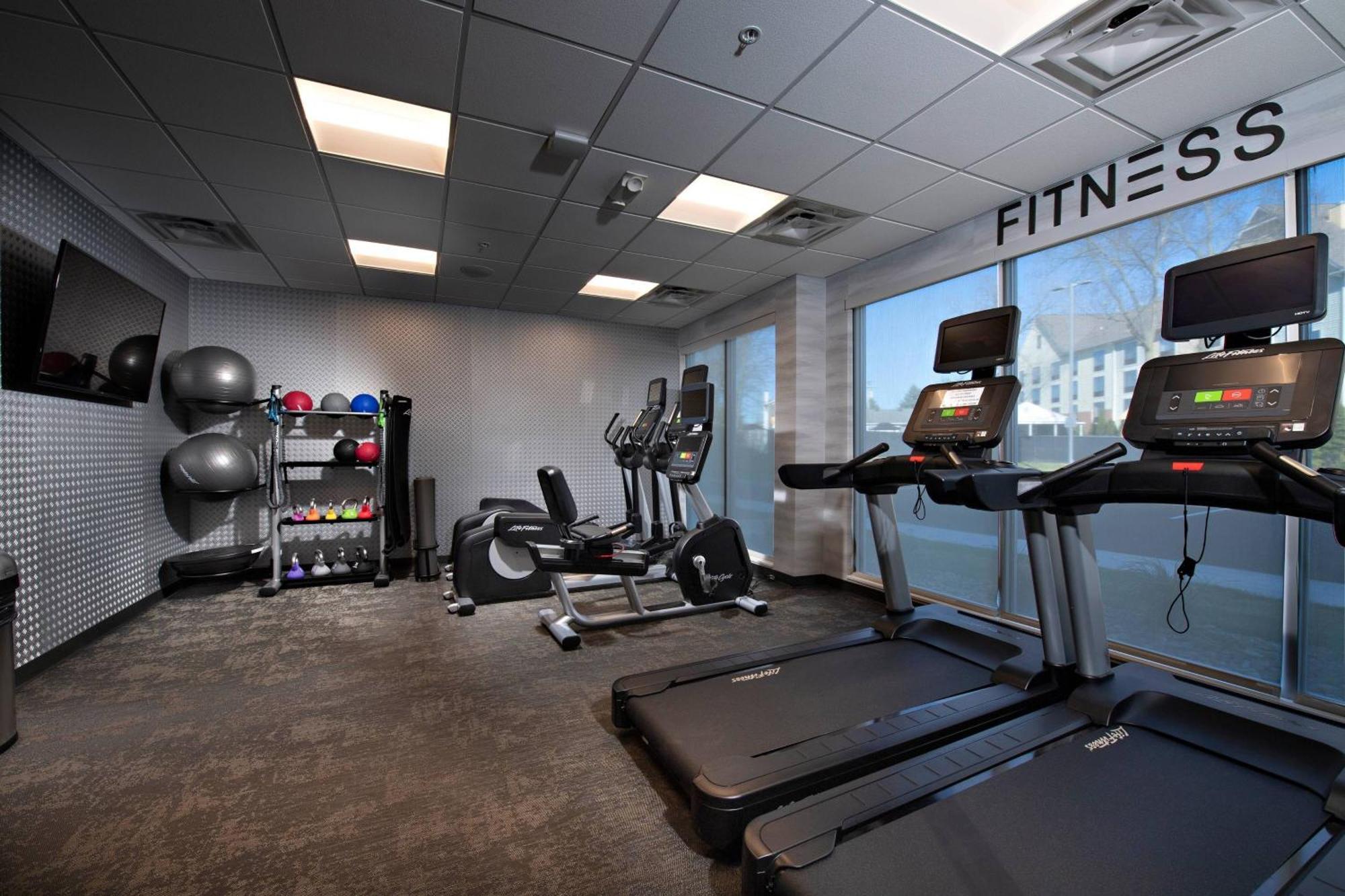 Fairfield Inn & Suites By Marriott Dayton North Murlin Heights Eksteriør bilde