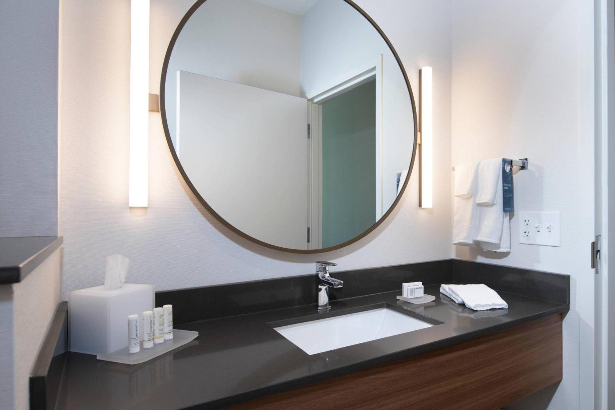 Fairfield Inn & Suites By Marriott Dayton North Murlin Heights Eksteriør bilde